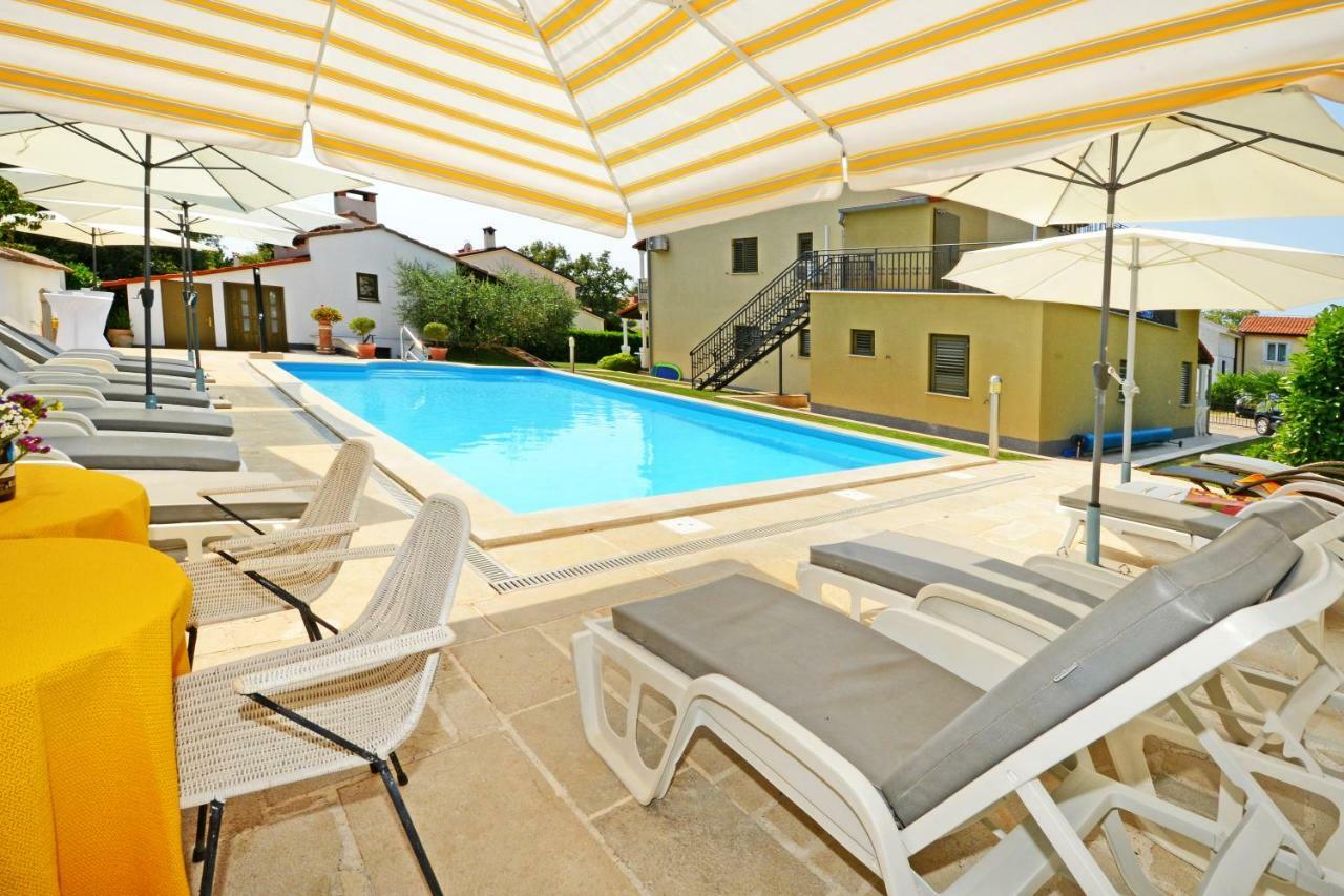 Apartments Pilic Rosini Zewnętrze zdjęcie