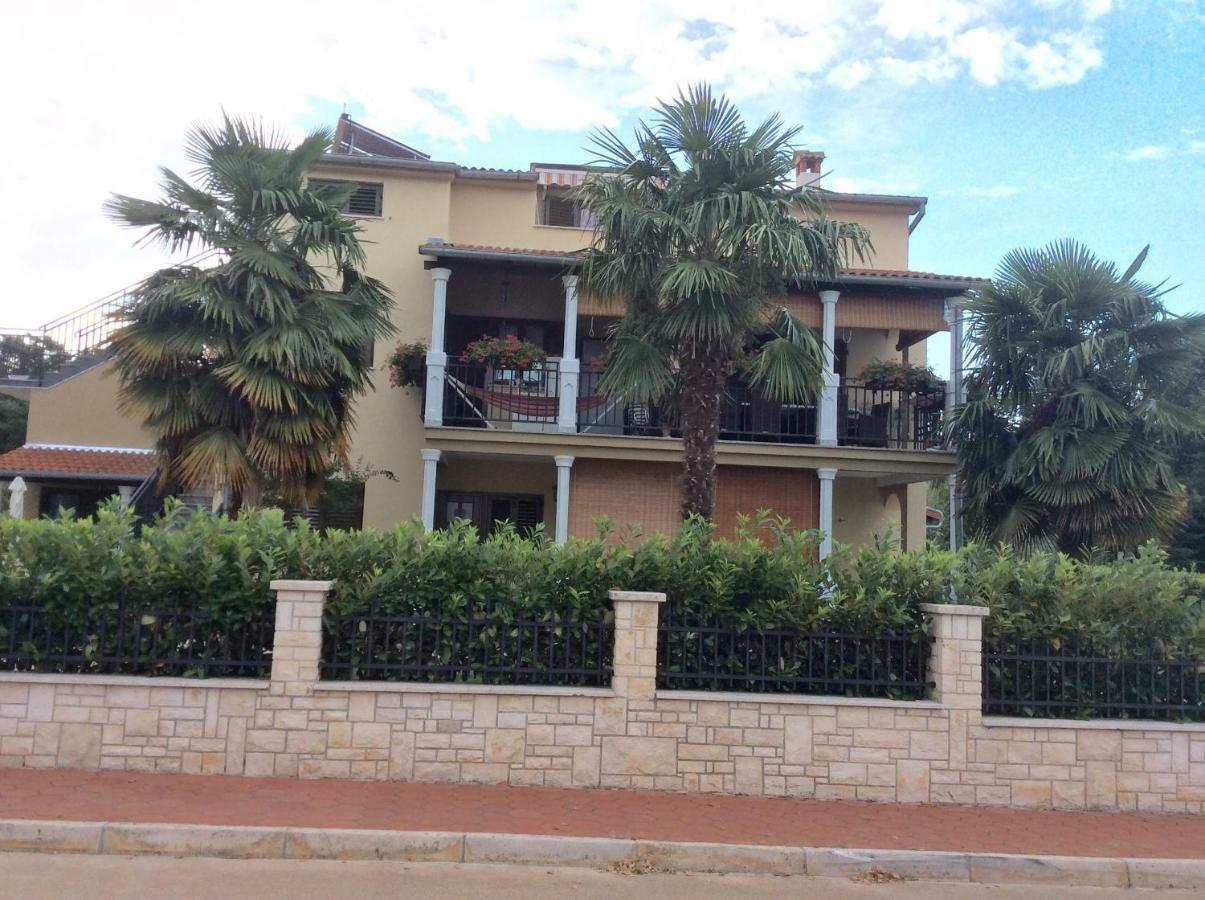 Apartments Pilic Rosini Zewnętrze zdjęcie