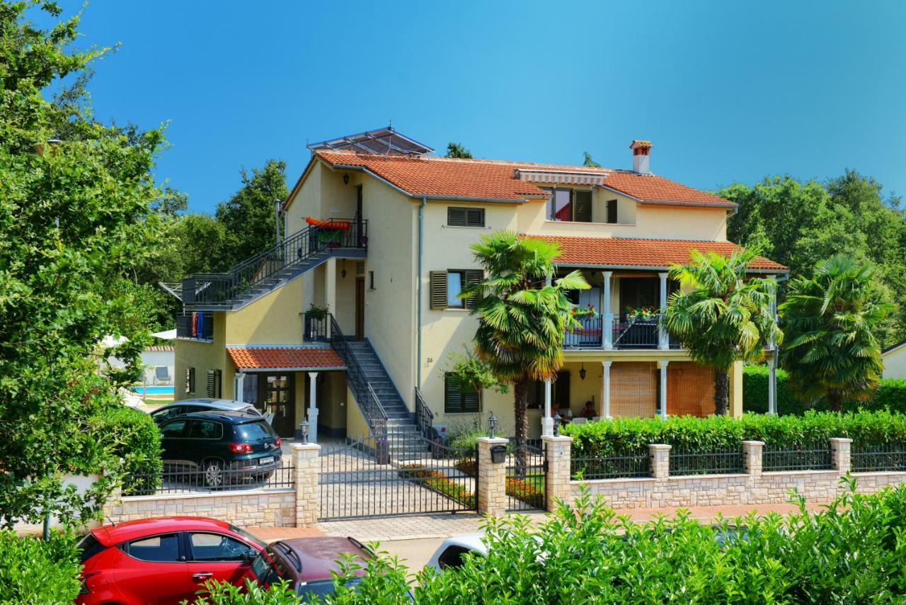 Apartments Pilic Rosini Zewnętrze zdjęcie